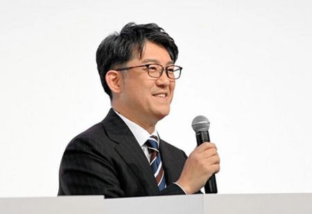 Toyota's Dilemma: CEO Stresses Quality, Competition & Survival