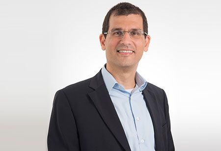 The Surgical Robot That Can't See